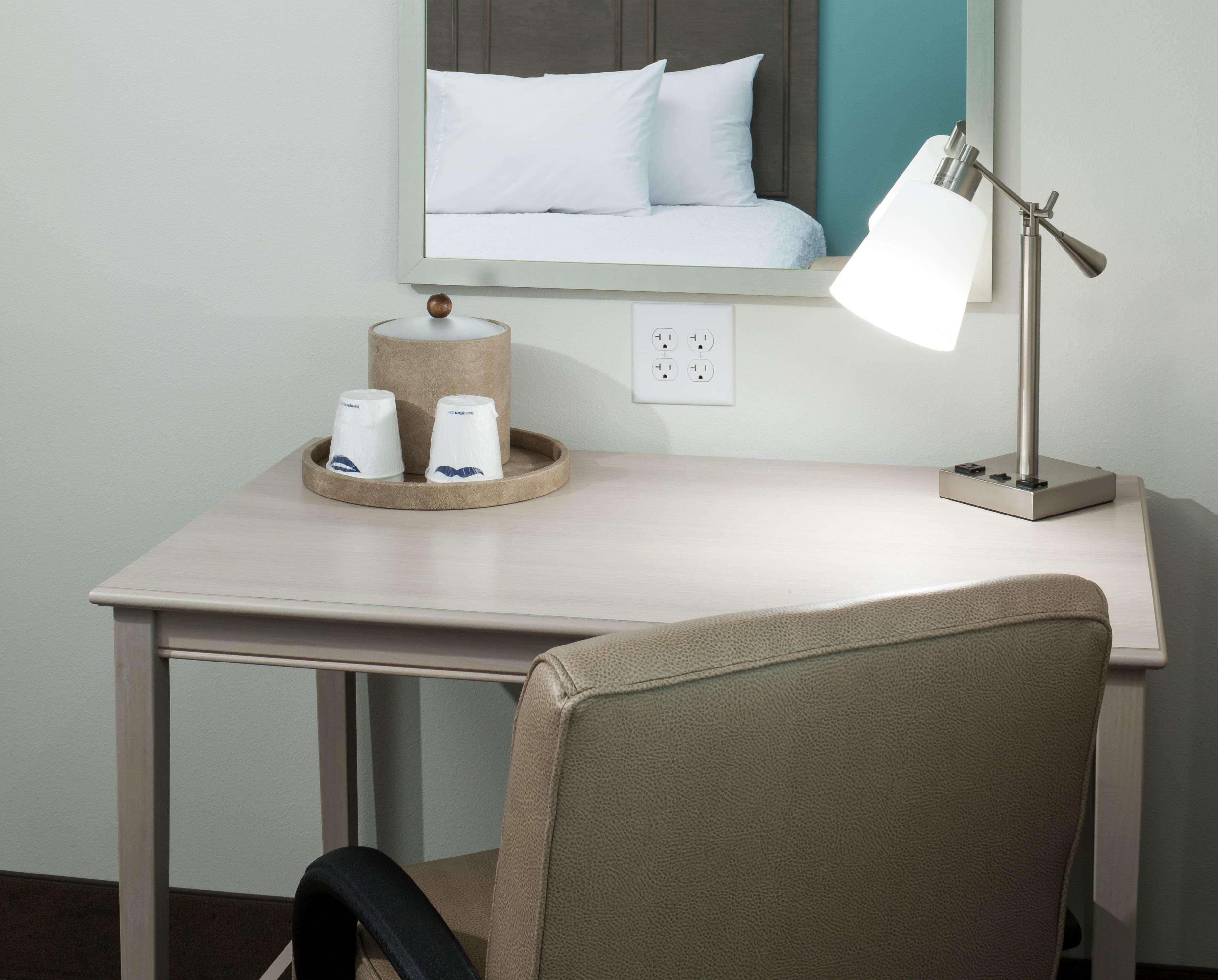 Hampton Inn & Suites By Hilton Carolina Beach Oceanfront Экстерьер фото