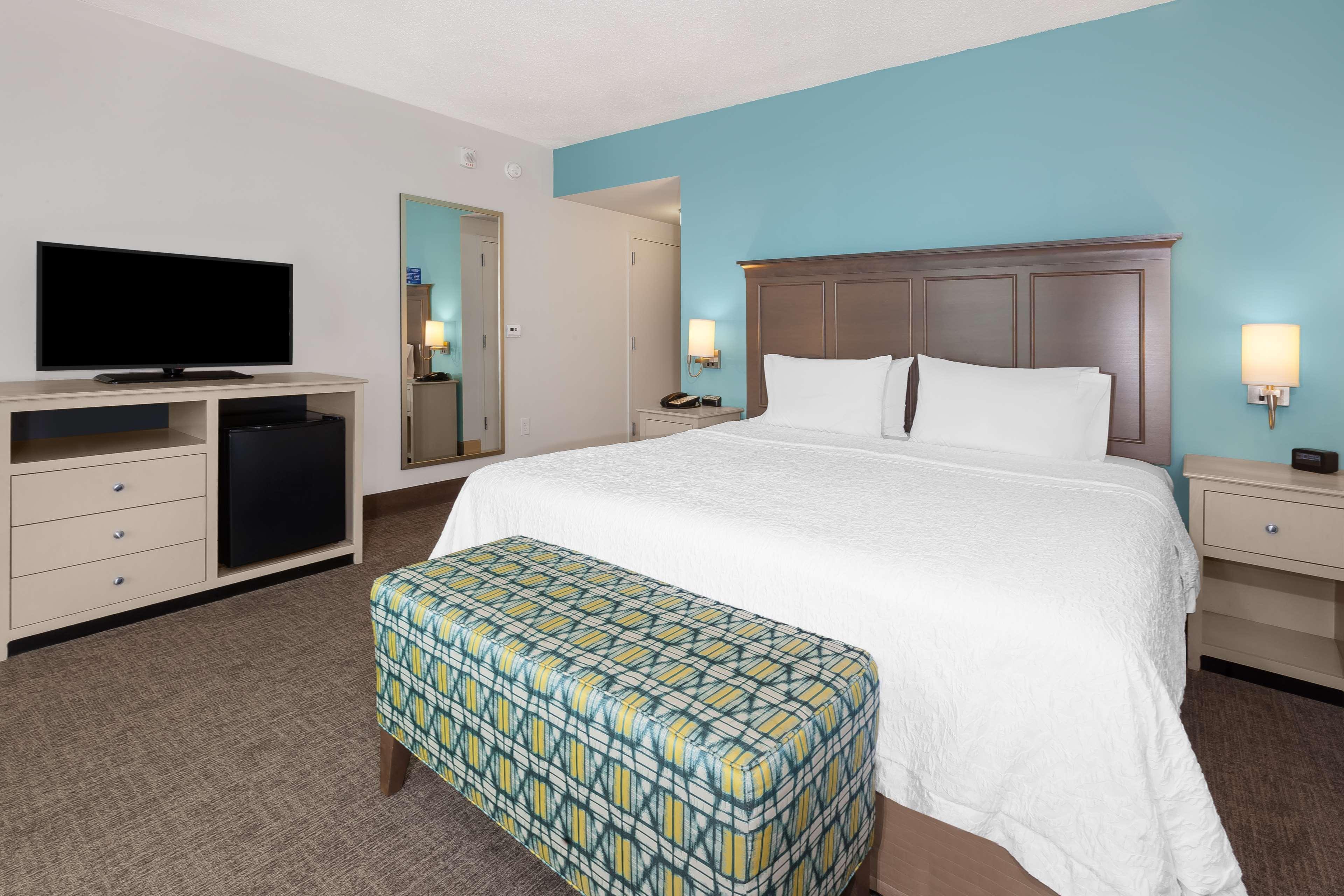 Hampton Inn & Suites By Hilton Carolina Beach Oceanfront Экстерьер фото