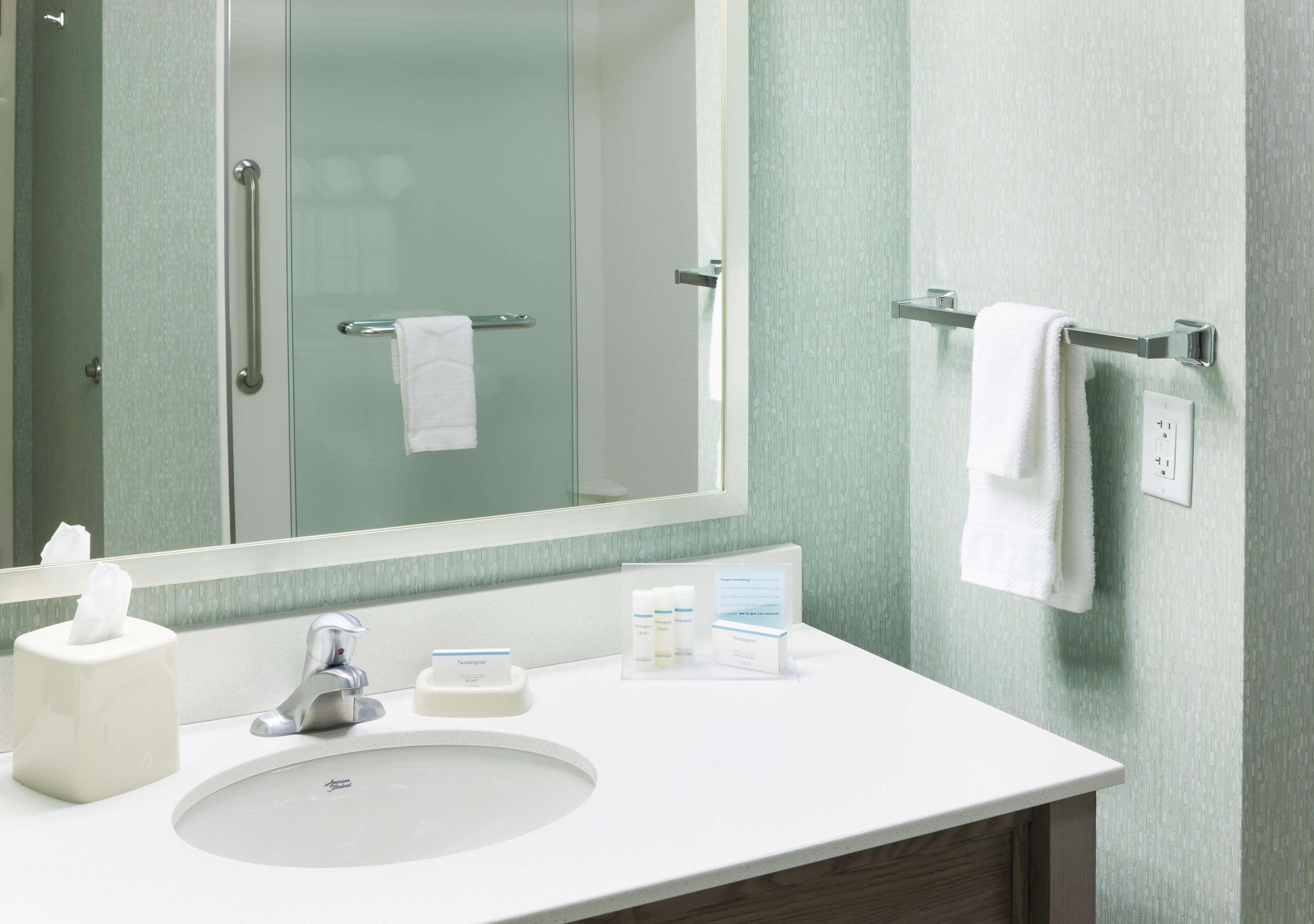Hampton Inn & Suites By Hilton Carolina Beach Oceanfront Экстерьер фото