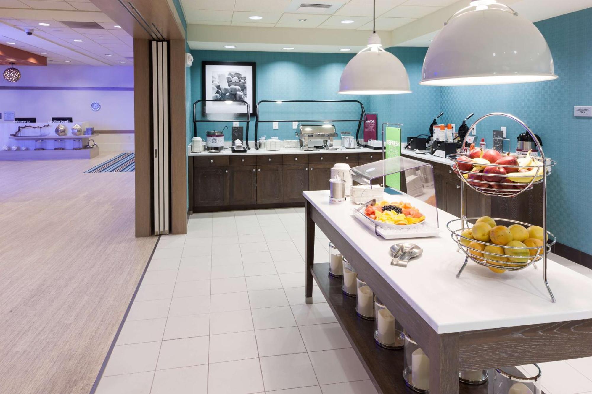 Hampton Inn & Suites By Hilton Carolina Beach Oceanfront Экстерьер фото