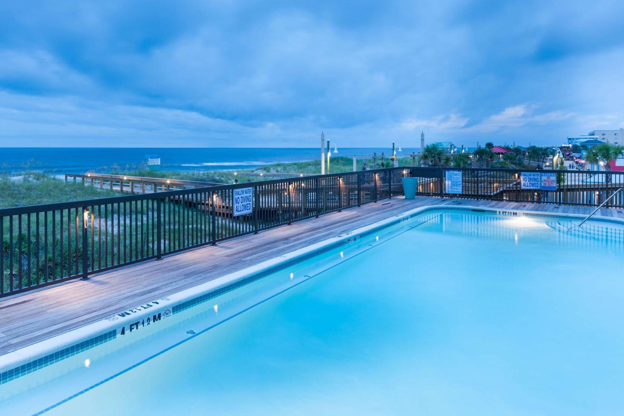 Hampton Inn & Suites By Hilton Carolina Beach Oceanfront Экстерьер фото