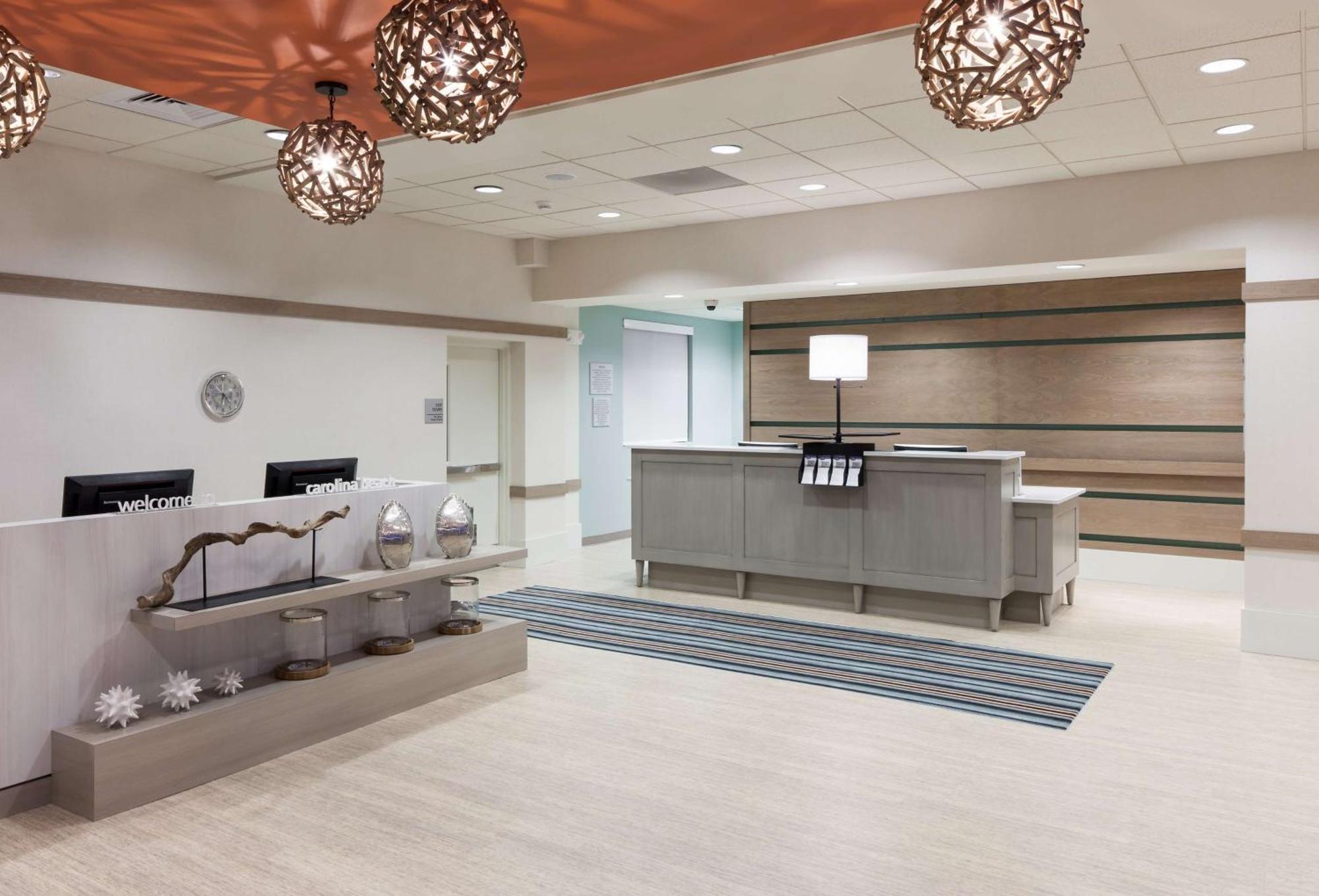 Hampton Inn & Suites By Hilton Carolina Beach Oceanfront Экстерьер фото