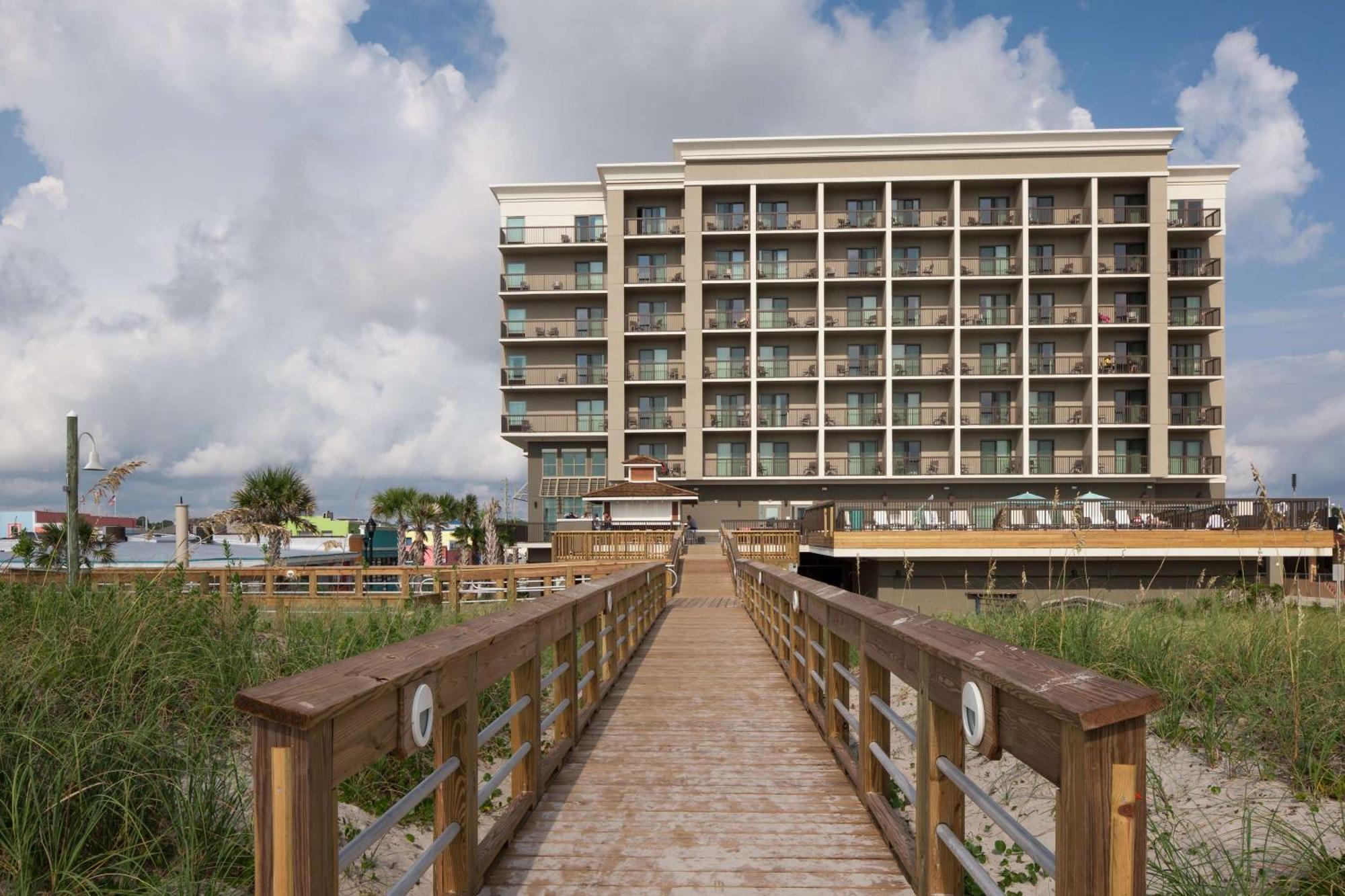 Hampton Inn & Suites By Hilton Carolina Beach Oceanfront Экстерьер фото